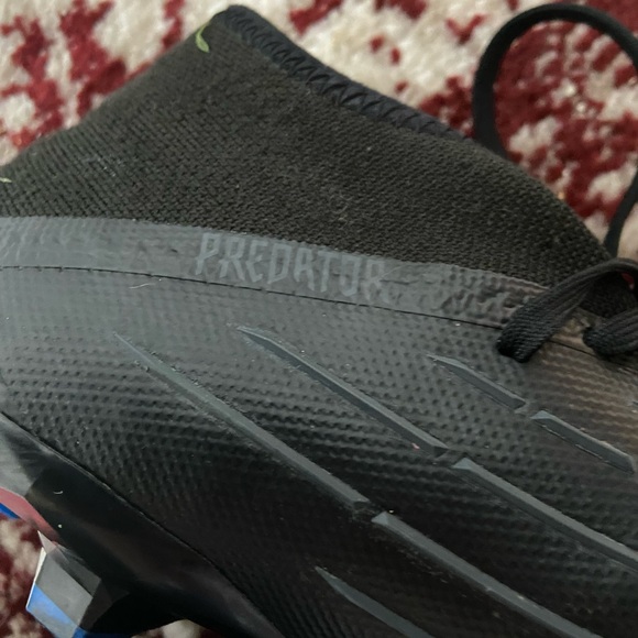 Adidas Predator Edge Gray and Black Sneakers. Size 11 - Picture 7 of 7